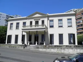 ART DECO BAYSIDE APARTMENT CLOSE TO THE CITY - Image 4