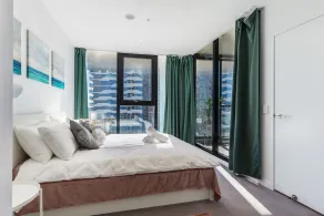 KozyGuru | Fortitude Valley | 2 Bed Apt. - Image 5