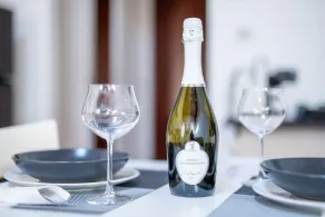 [Chardonnay]★ ★ ★ ★ ★-elegant apartment - Image 5