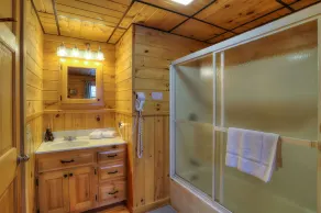 Private Rangeley Log Cabin | ATV & Snowmobile Access | Dog Friendly - Image 2