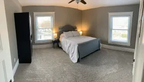Clean Modern Victorian Stay - Image 4