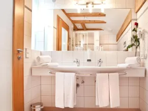 Junior suite with shower, bath - Binggl, Hotel - Image 5