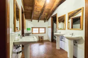 Cozy rural accommodation ideal for groups - Image 3