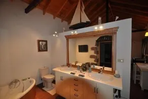 Charming Villa with garden full of flowers located in Los Silos, north Tenerife - Image 2