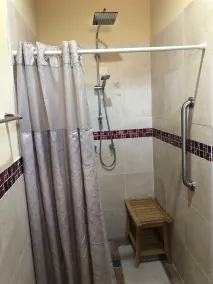 Nybygget 2 soveværelser / 2 bad roligt privat hjem m / opvarmet pool - Image 4