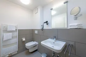 Tolles 3-zimmer Ferienapartment in Ruhiger Lage mit Zwei Balkonen in Strandnähe - Image 2