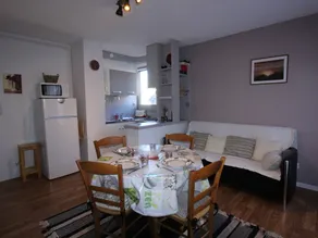 Luchon 2BR south balcony, parking, small pets allowed - Image 5