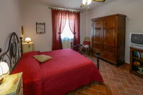 villa immersa nel verde con vista mozzafiato - Image 5