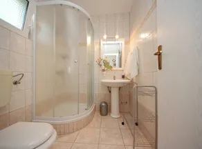 Seafront Apartments Deveron - Image 3