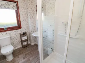 BROOMBAULKS FARM BUNGALOW, pet friendly, with open fire in Jedburgh - Image 2
