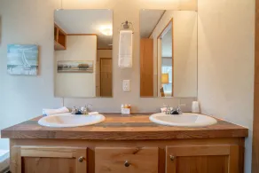 Mobile Home E-1 at Safe Harbor Brady Mountain on Lake Ouachita! - Image 4