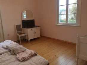 Apartamento de férias em uma vila cult dos anos 30 na floresta da Turíngia - Image 4