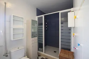 Chalet con piscina privada cerca del mar - Image 3