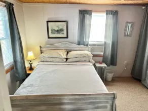 Lake Front Cabin with Amazing Sunsets- Easy Access to the Inland Sea - Image 4