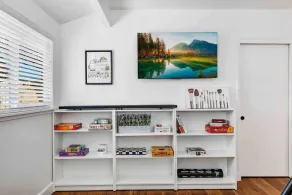 Modern Family Farmhouse - Image 2