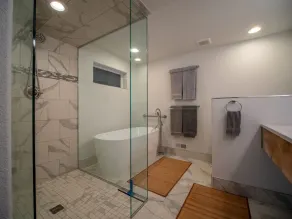 MEILLEUR ENDROIT! Marche pour magasins d'usine et de navette à 6 domaines skiables, jacuzzi intérieur - Image 3