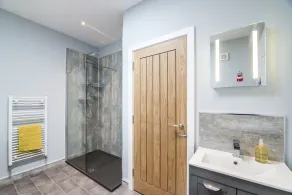To Mawr - 2 Bedroom Apartment - Tenby - Image 4