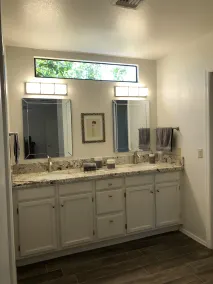 Beautiful remodeled house in Las Capanas neighborhood. - Image 2