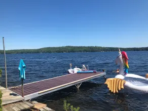 Cottage on Lake Mazinaw - Image 2