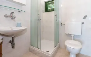 One-Bedroom Apartment In Jezera - Image 2