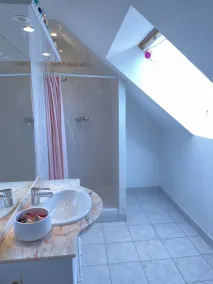 lovely quiet house - Image 3