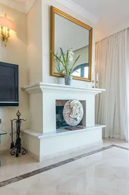 Lag - Spacious Townhouse With Private Jacuzzi - Image 3