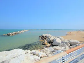 Sunny Stay in Tavullia Hills - Image 3
