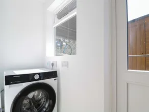 6 Newbridge Gardens - Image 3