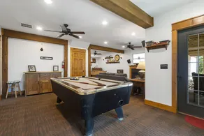 Persimmon Hollow - Custom Post & Beam Beauty på 40 Acres Game Room Hot Tub - Image 2