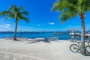 Islamorada Bayfront Townhouse i Executive Bay Club - Image 3