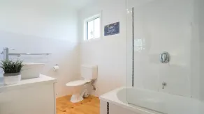 Dog friendly Cutty Sark Cottage @ Coronet Bay - Image 2
