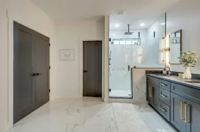 *Main&Broad* Elegant 4 bedroom Downtown w/parking - Image 5