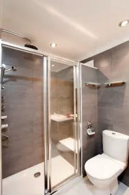 Apartment near the Pine Walk - Image 3