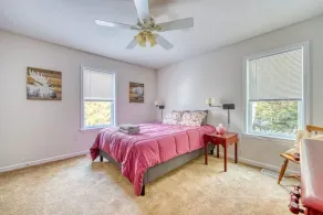 Family Friendly~Minutes to Hunter~Wooded Seclusion - Image 4