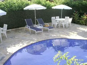 Beautiful, cozy family home in a gated community with 3 bedrooms (1 suite). - Image 4