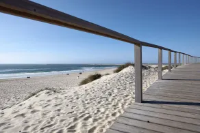 T2 fronte spiaggia con terrazza avvolgente - Praia da Barra - Casa Indigo - Image 5