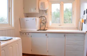 Lovely Home In Eikelandsosen With Sauna - Image 3