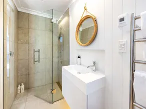 Blackpool Boathouse - Stay Waiheke - Image 3