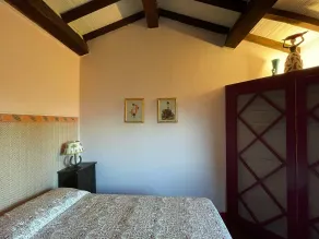 Detached cottage with pool - Image 5
