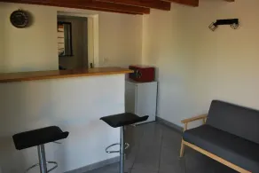 air-conditioned studio with private pool access - Image 5