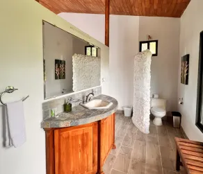 Blue Banyan Inn - Image 4