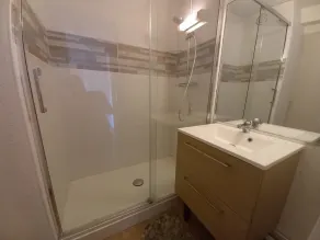 Apartment T2 cabin 6 P 38m2 quiet with sauna and jacuzzi near telecabi - Image 2