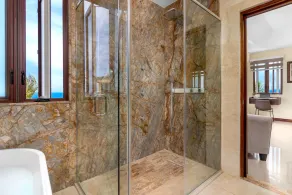 Breathaking Luxury Cliffside Villa - Image 5