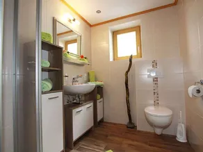 Cosy apartment for 8 guests with WIFI, TV, balcony and pets allowed - Image 3
