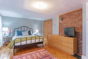 Adorable Kingston Cottage in the Heart of the Roundout Historic Area Downtown. - Image 5