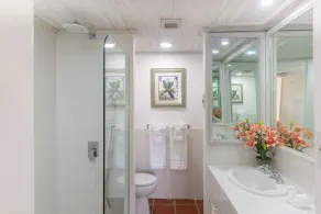 Glitter Bay - Sea View - Beach Apartment - Image 3