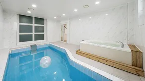 Gapyeong Dubai Pool Villa - Image 4