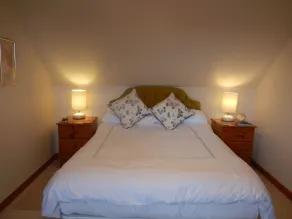 Hyggeligt sommerhus nær Portree & midt i Skye.  Familievenlig og sover 5. Trådløst internet - Image 3