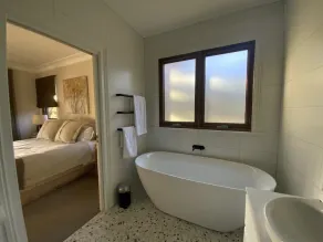 Charming Luxury Self Contained Cottage. - Image 2