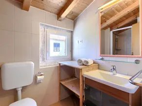 Bellissimo appartamento in villa con piscina, WIFI, A/C, TV, terrazza e animali ammessi - Image 3